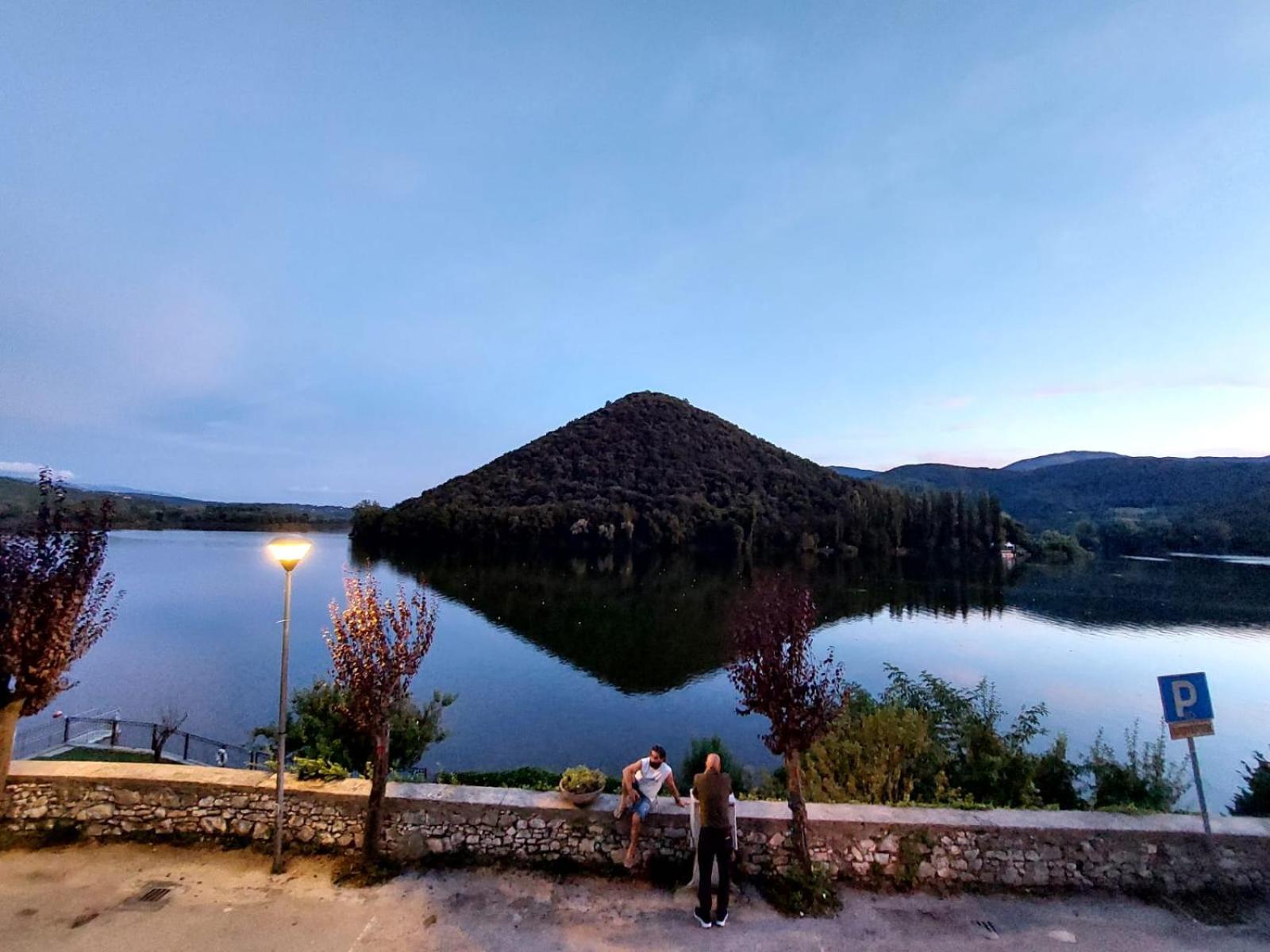 Le finestre sul lago Piediluco Esterno foto